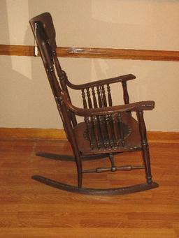 Marvelous Antique Oak Rocking Chair Pressed Back Design Quilted Medallion Seat Insert