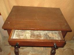 Antique Occasional Side Table w/Dovetail Drawer on Turned Legs Horizontal Stretchers Classic