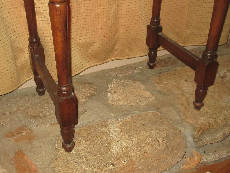 Antique Occasional Side Table w/Dovetail Drawer on Turned Legs Horizontal Stretchers Classic