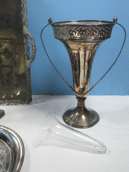 Antique Silver Plate Pairpoint Mfg. Co. Quadruple Plate 10" Naturalistic Ivy Vine Holder