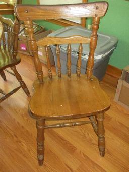 Traditional Oak Pedestal Table w/3 Spindle Back Chairs