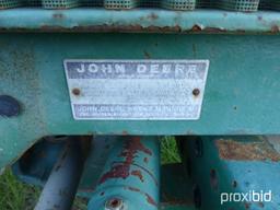 John Deere 2940 tractor