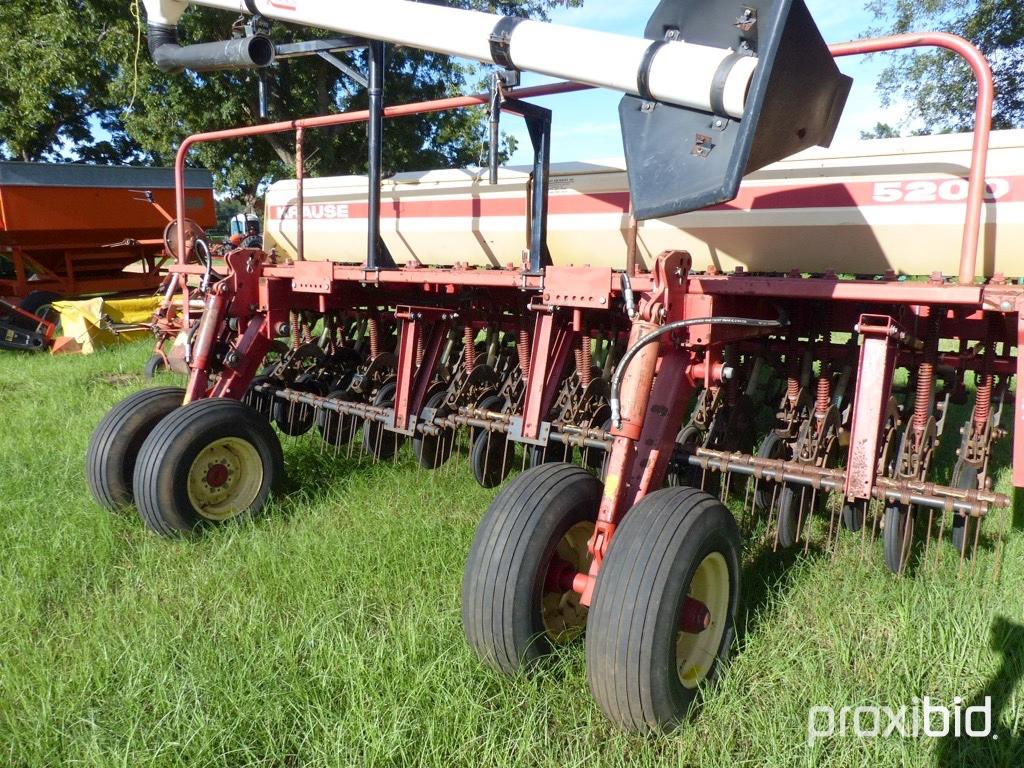 Krause 5200 no-till grain drill