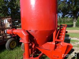 International 1050 feedmill