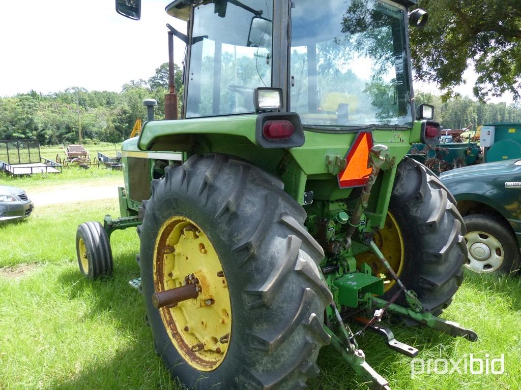 John Deere 4230 tractor