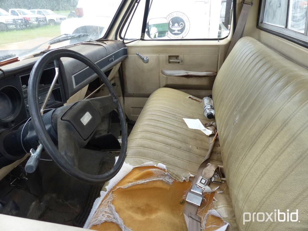 84 C20 pickup (county owned)