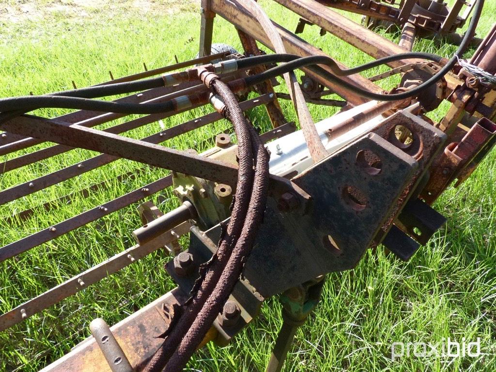 Ferguson 6 row peanut reshaker