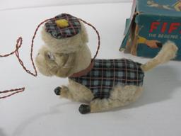 Fiffy The Begging Poodle