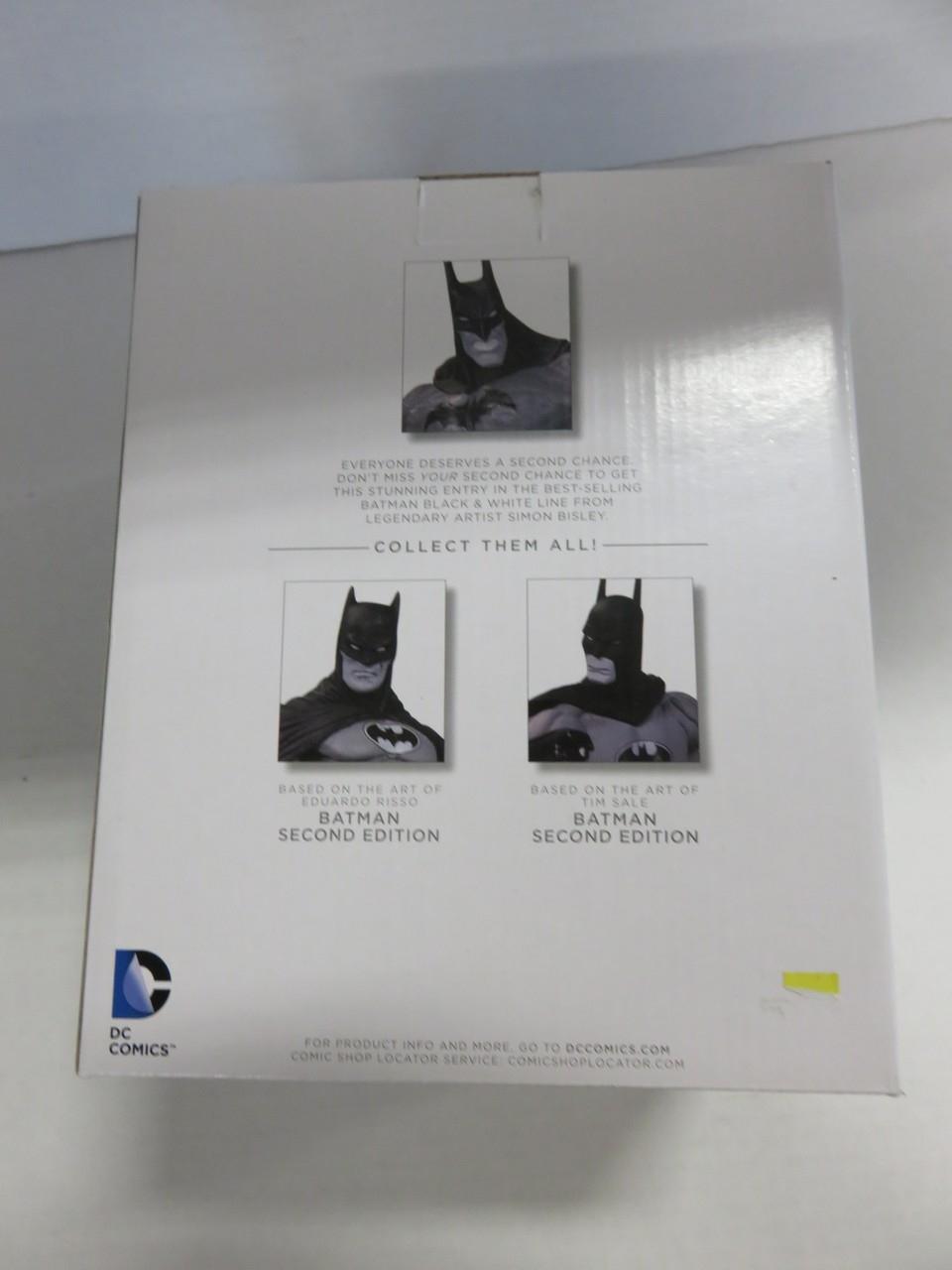 Batman Black & White Statue/Simon Bisley