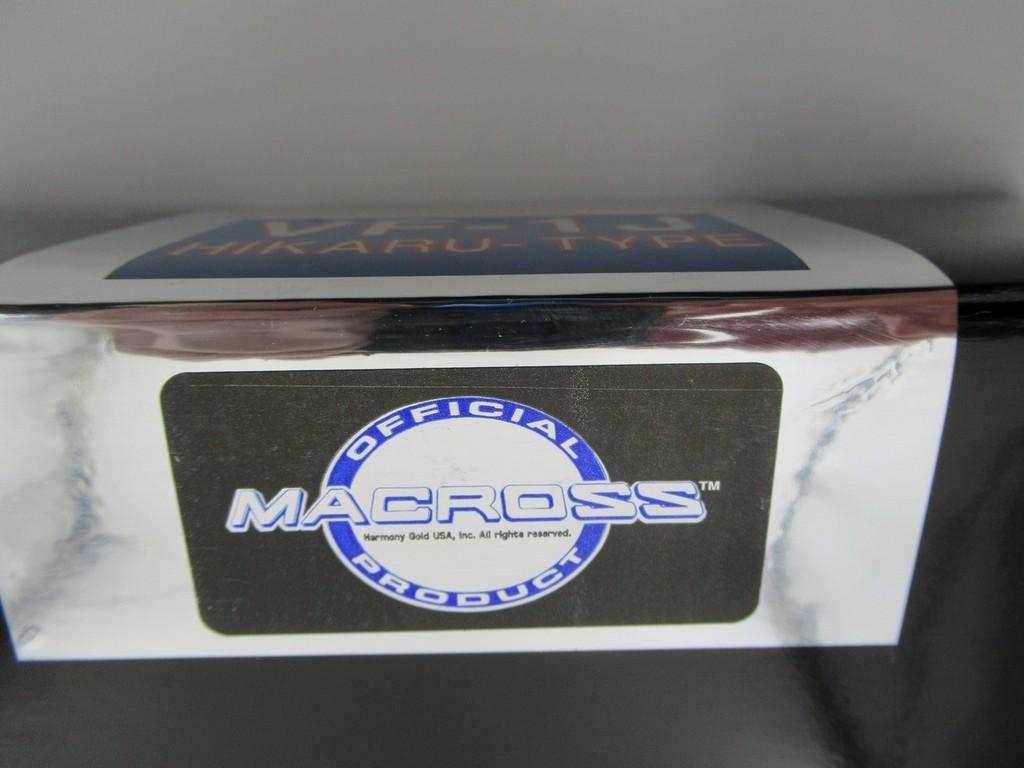 Robotech Macross Valkyrie Figure (Ltd. to 1000)