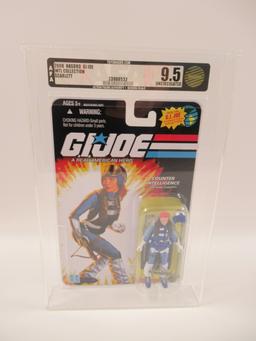 G.I. Joe Scarlett AFA 9.5 Uncirculated International Collection Figure