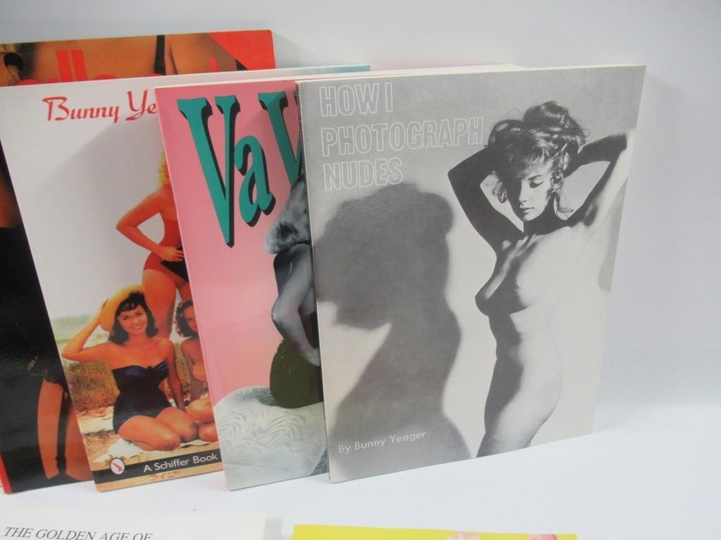 Vintage to Modern Pin-Up/Good Model Books