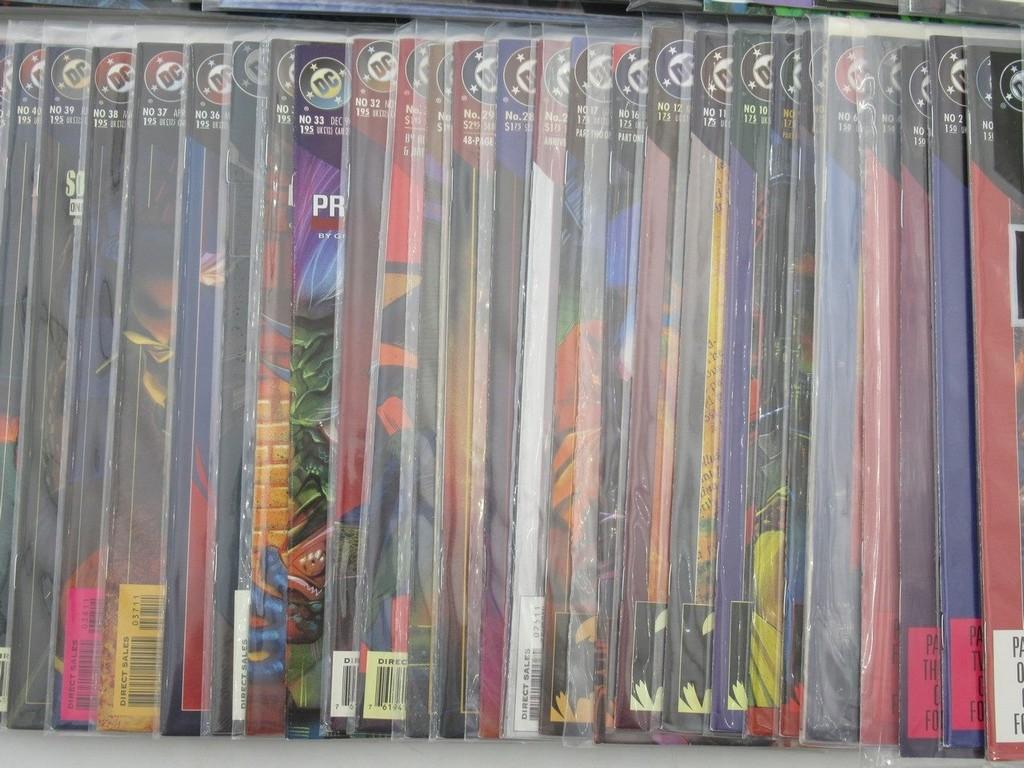Shadow of the Bat Group of (64) Key Huntress/Batgirl