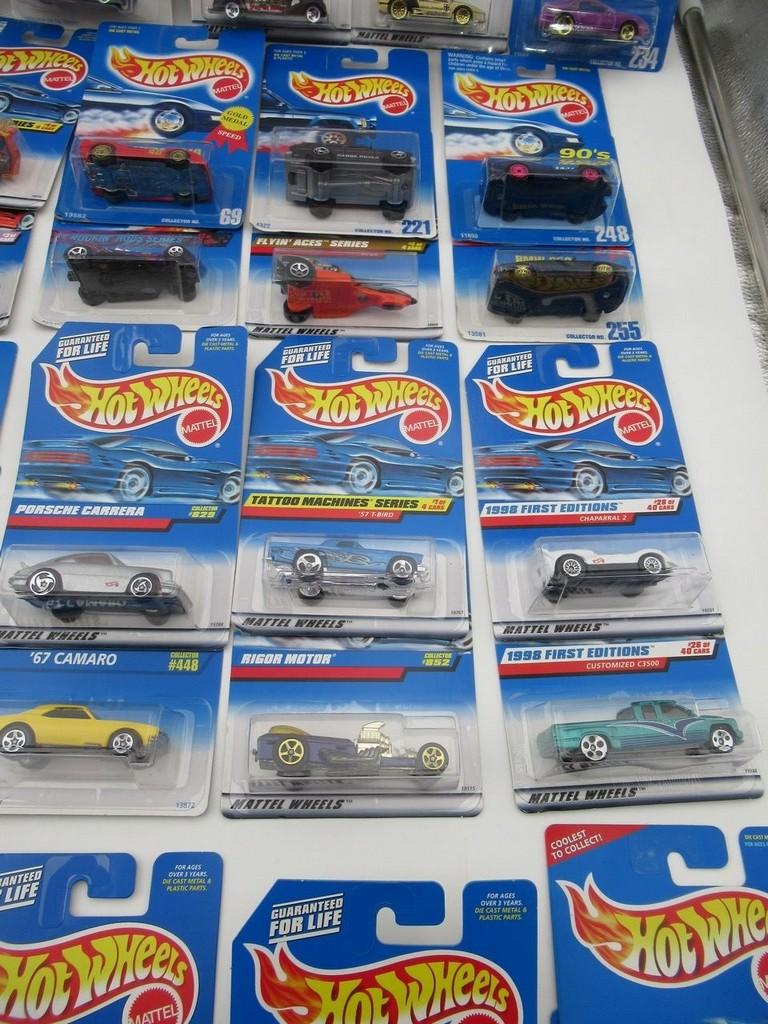 Hot Wheels 1:64 Scale Die-Cast Vehicle Lot