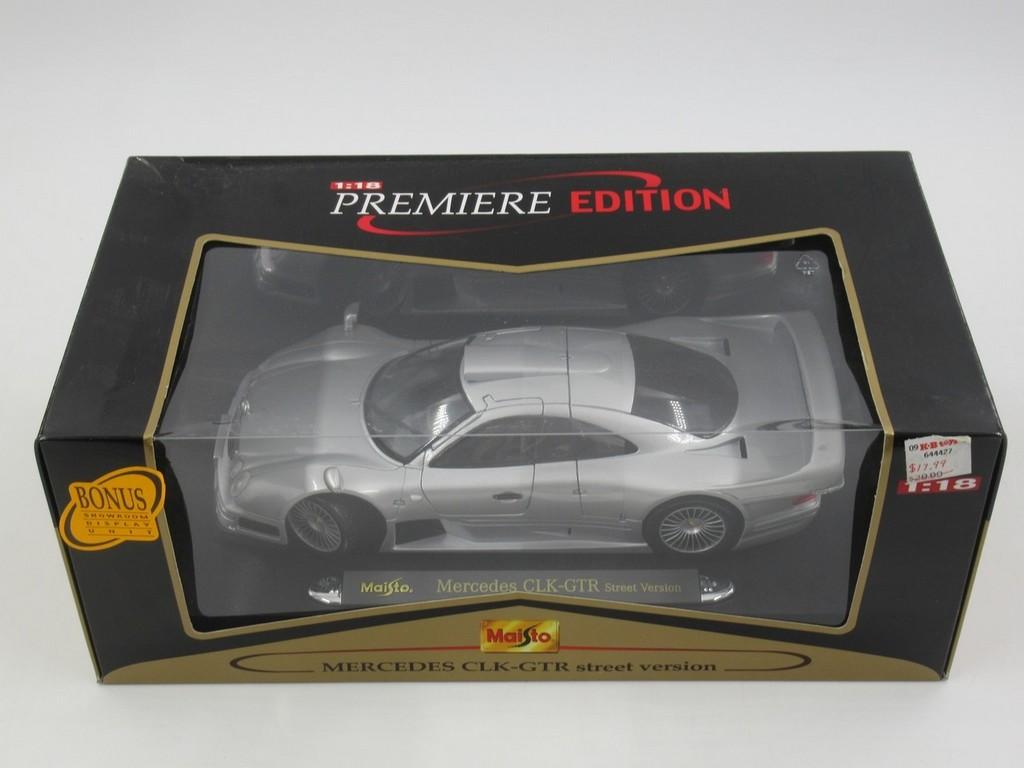 Maisto 1:18 Scale Die-Cast Vehicle Lot