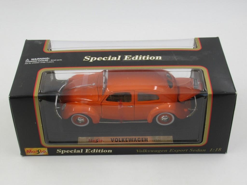 Maisto 1:18 Scale Die-Cast Vehicle Lot