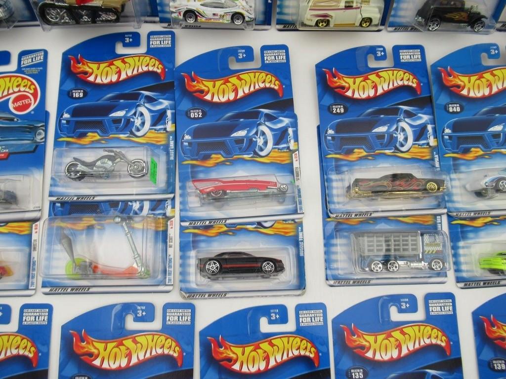 Hot Wheels 1:64 Scale Die-Cast Vehicle Lot