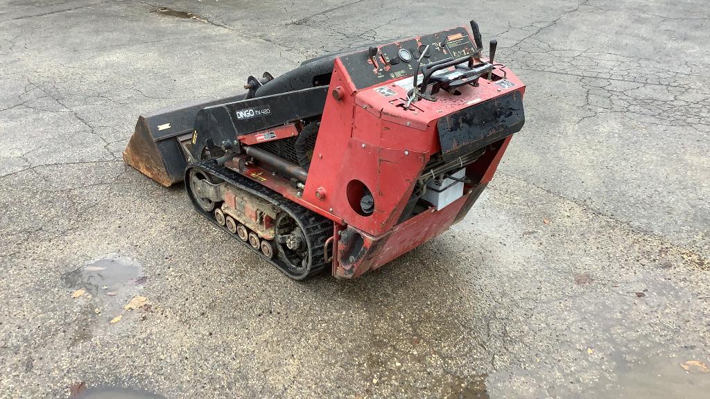 Toro Dingo TX420 Walk Behind Skid Loader,