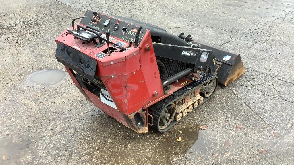 Toro Dingo TX420 Walk Behind Skid Loader,
