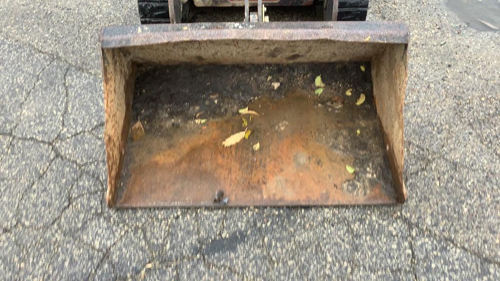 Toro Dingo TX420 Walk Behind Skid Loader,