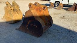 Holt 42"  Excavator Bucket,