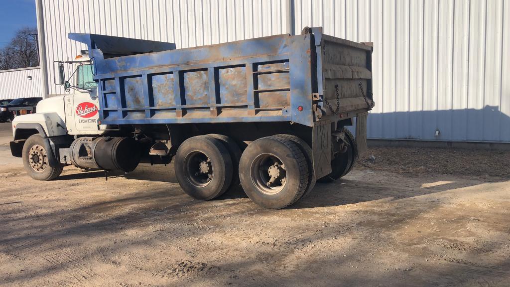 1997 Mack RD690S Dump Truck,
