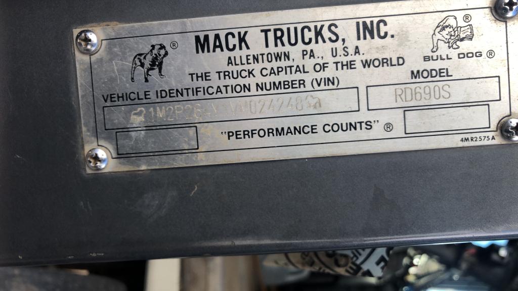 1997 Mack RD690S Dump Truck,