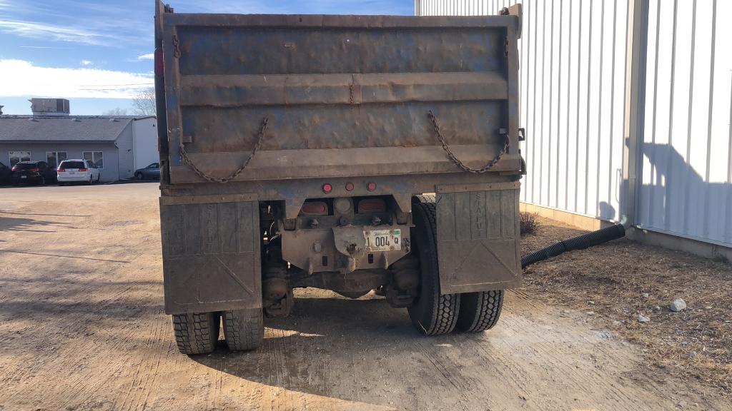 1997 Mack RD690S Dump Truck,