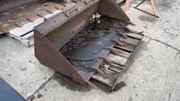 60"Skid Steer Bucket with Teeth