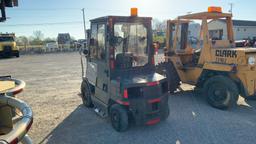 Hyster H40XM Pneumatic Forklift,