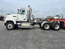 1998 Mack CH613 Day Cab Truck Tractor,