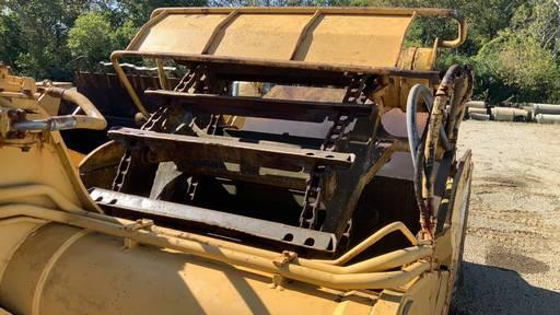 Cat 613B Self Elevating Scraper,
