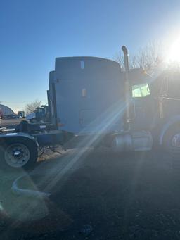 2006 Peterbilt Sleeper Truck Tractor