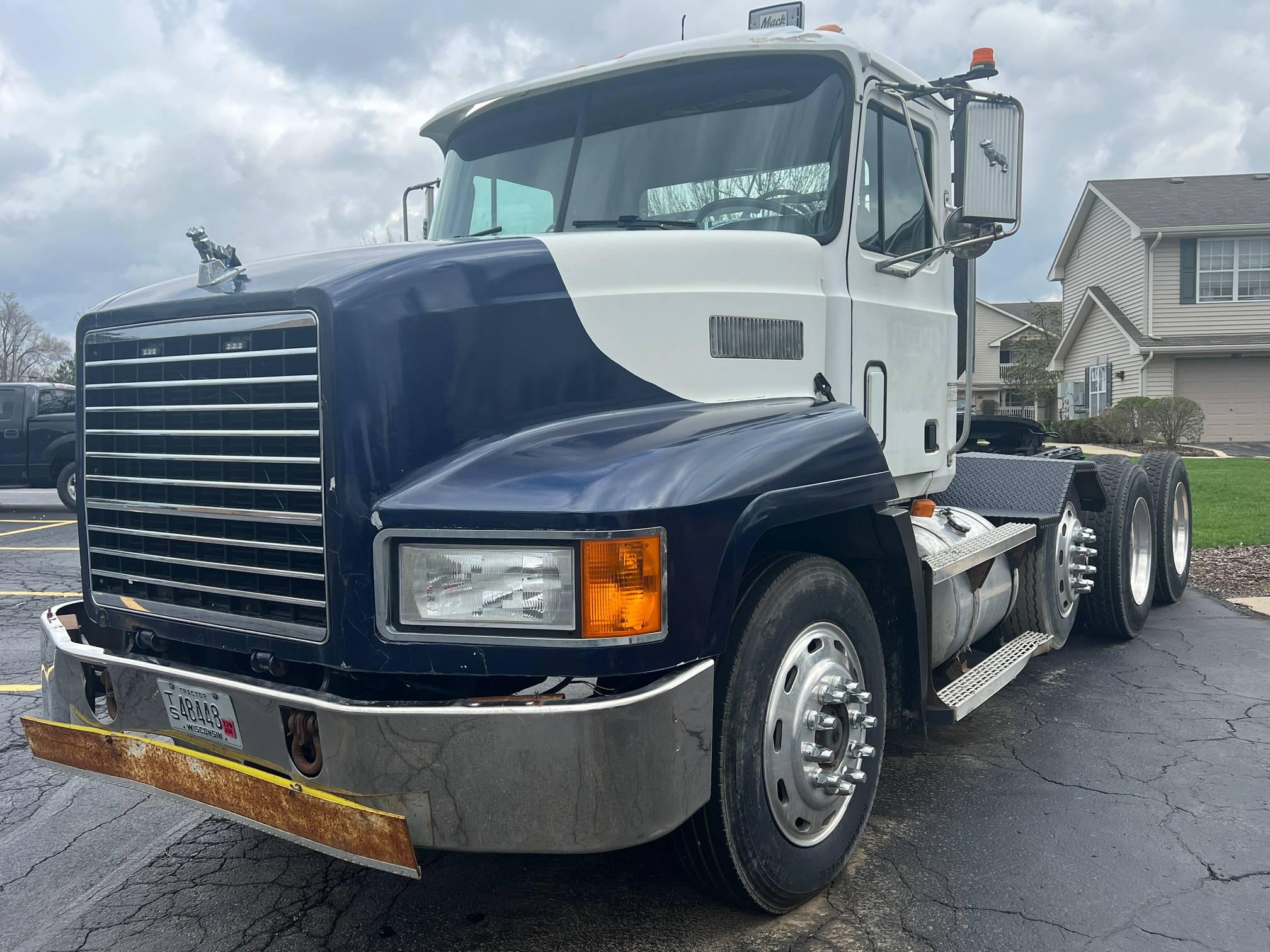 1998 Mack CH613 Truck Tractor