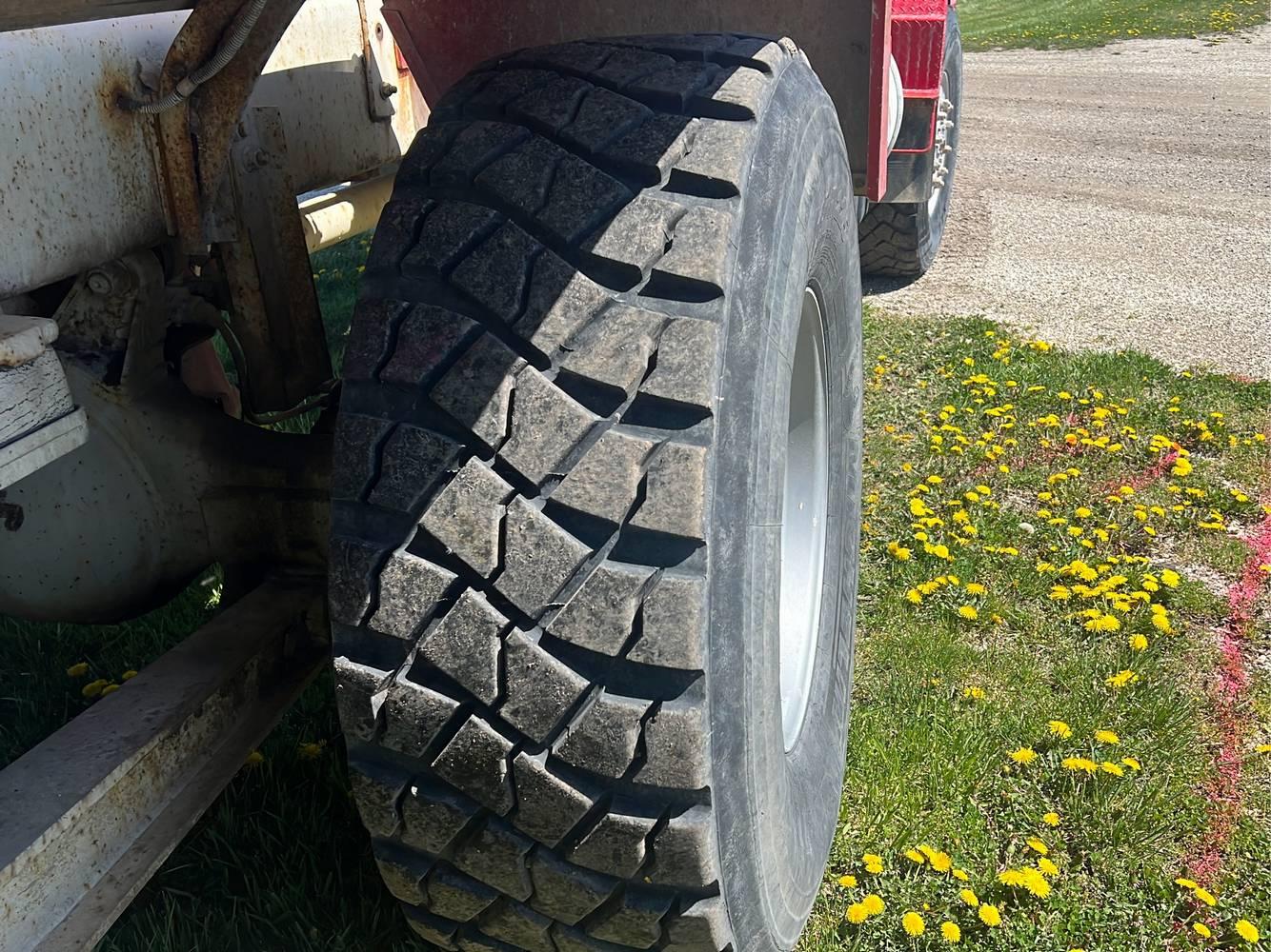 2000 Advance Mixer Truck C10350AT6811, Front Discharge