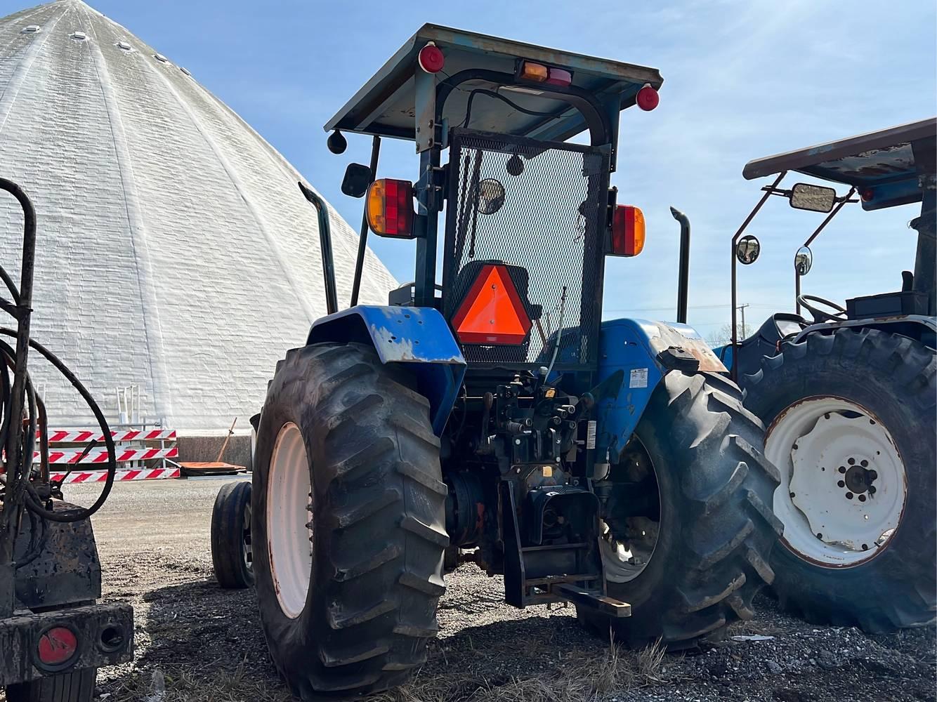 2003 New Holland TL90 Ag Tractor