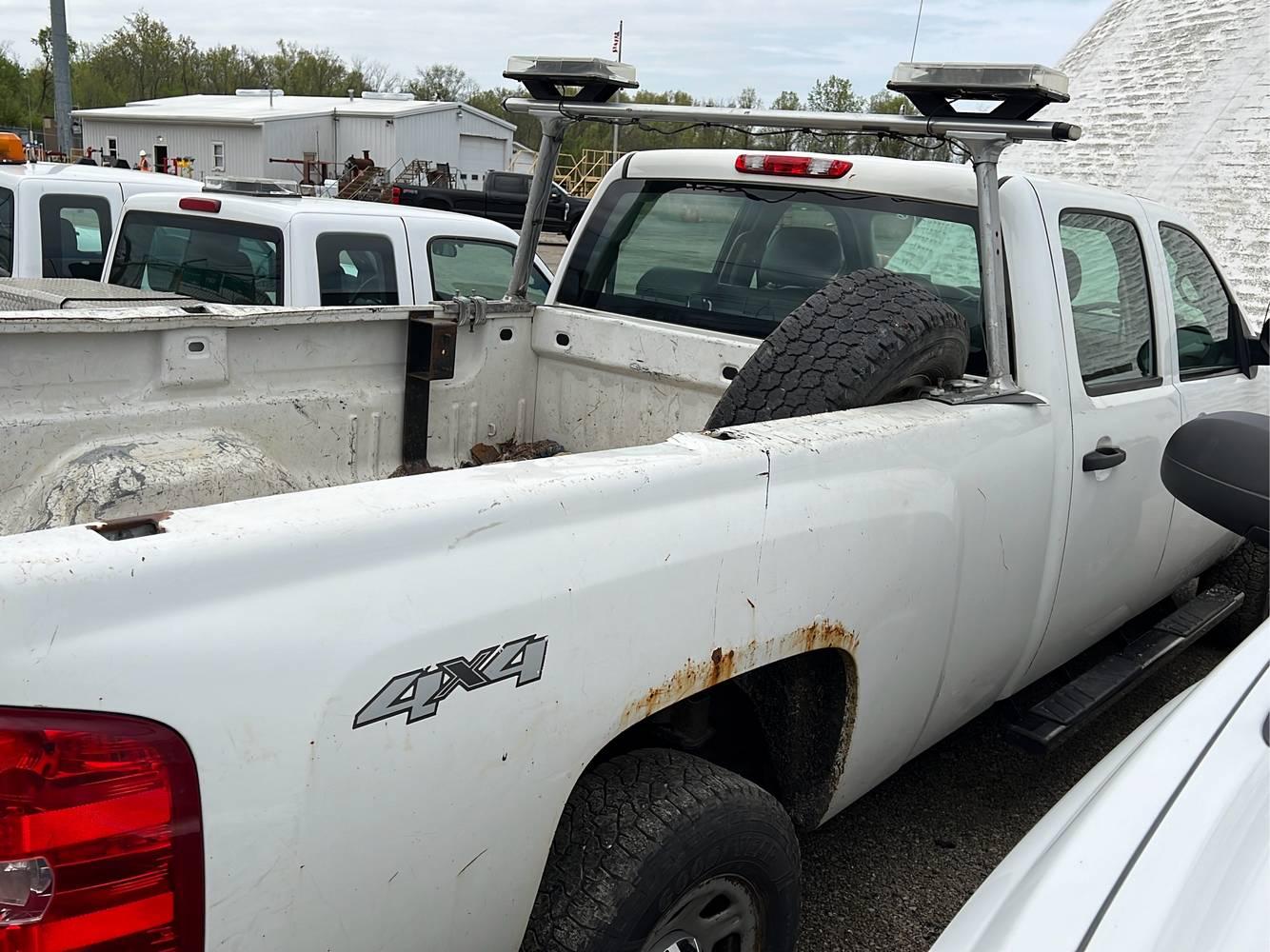 2011 Chevrolet Silverado 3500 HD Pickup Truck