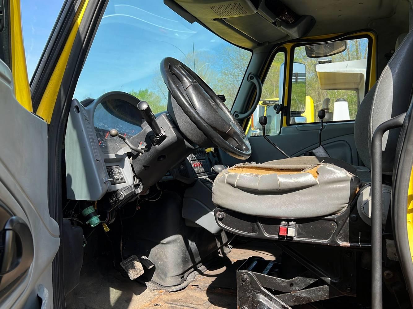 2007 International 7400 Dump Truck