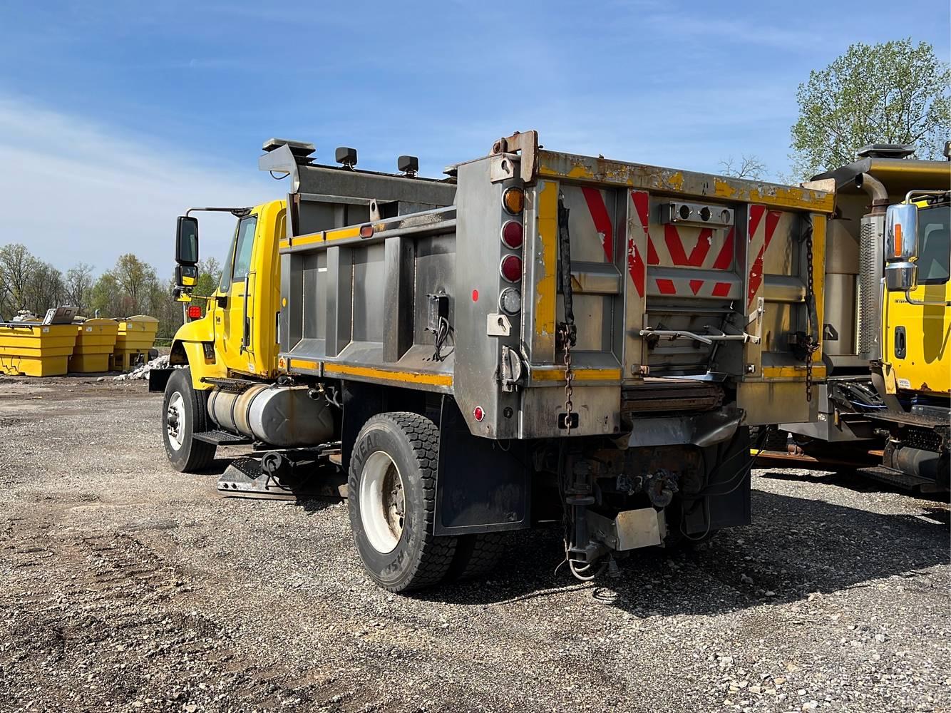 2007 International 7400 Dump Truck