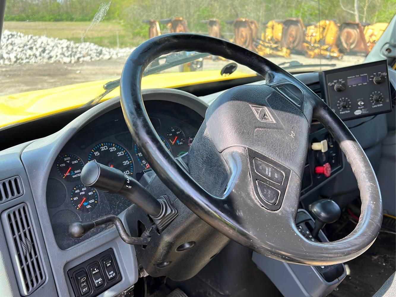 2007 International 7400 Dump Truck