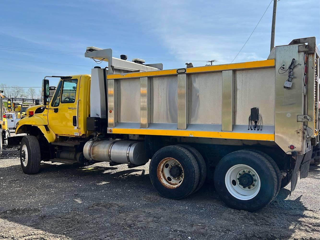 2008 International 7400 Dump Truck