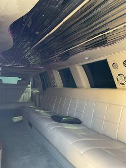 2011 Lincoln Navigator LCW  10 Passenger Limousine