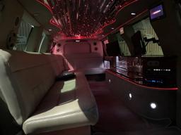 2011 Lincoln Navigator LCW  10 Passenger Limousine