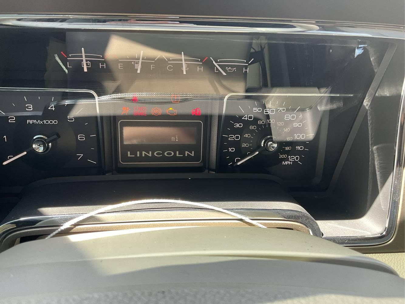 2011 Lincoln Navigator LCW  10 Passenger Limousine