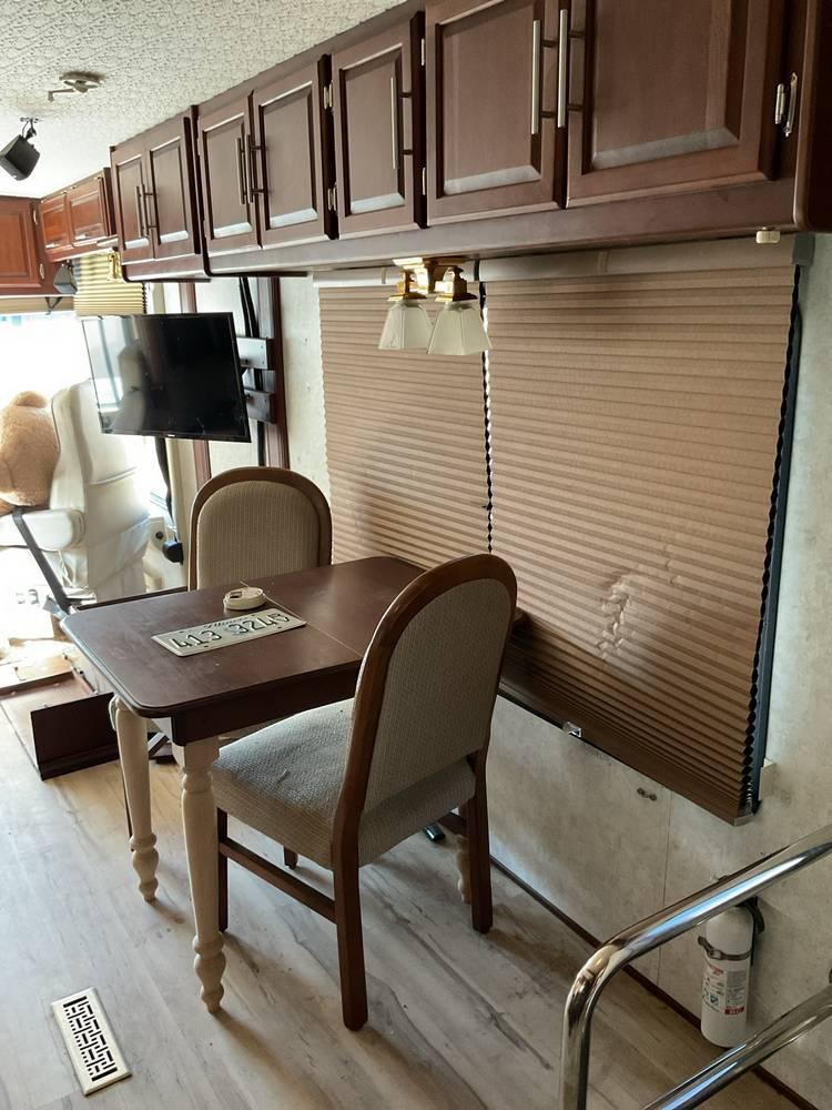 2002  Winnebago  Chieftain  Motorhome