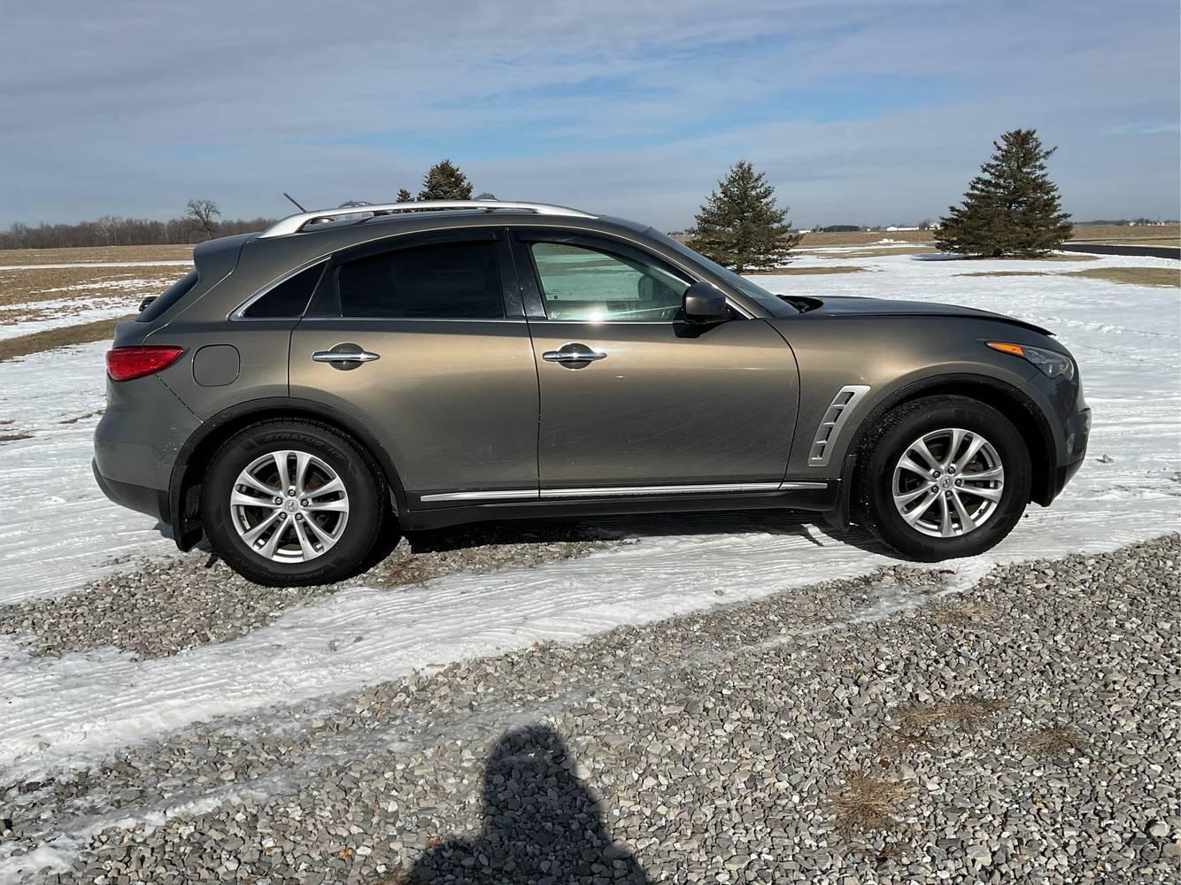 2009  Infiniti  FX35  SUV