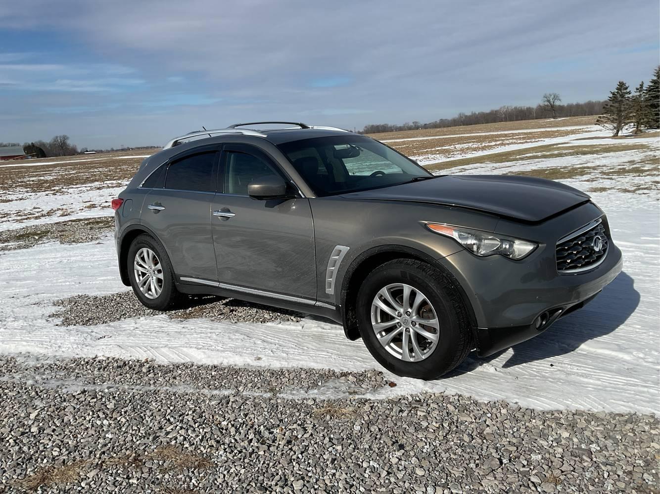 2009  Infiniti  FX35  SUV