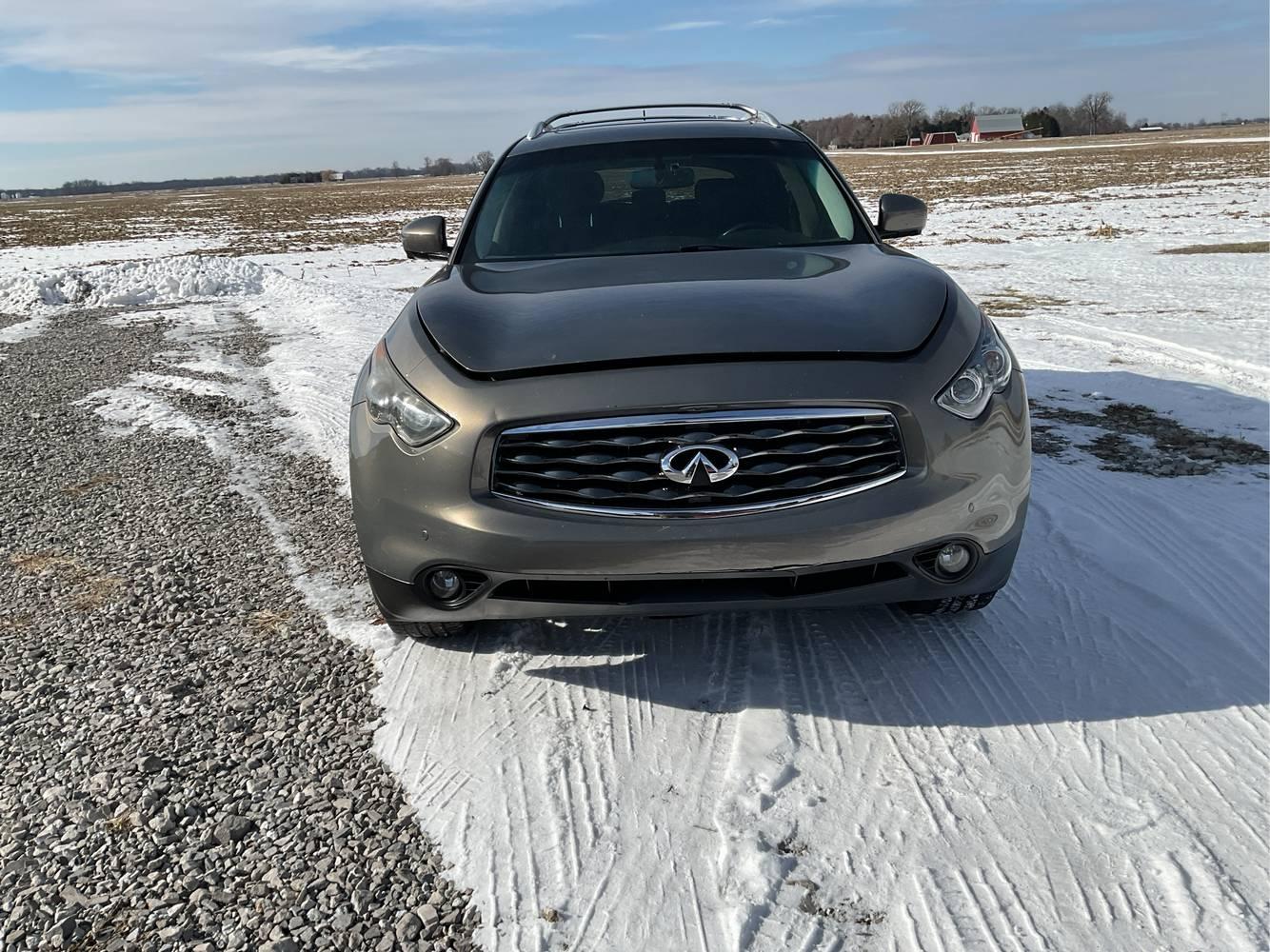 2009  Infiniti  FX35  SUV