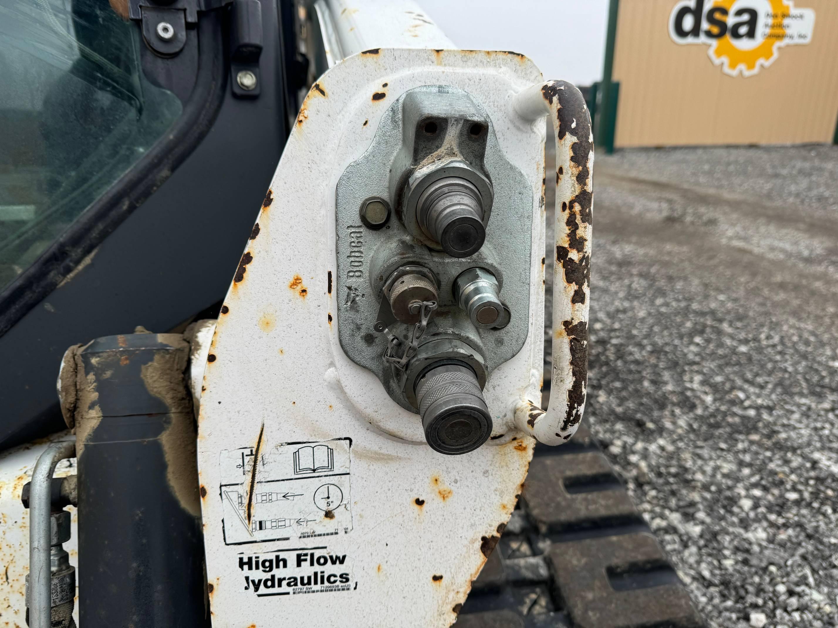 2014  Bobcat  T770  Rubber Track Skid Loader