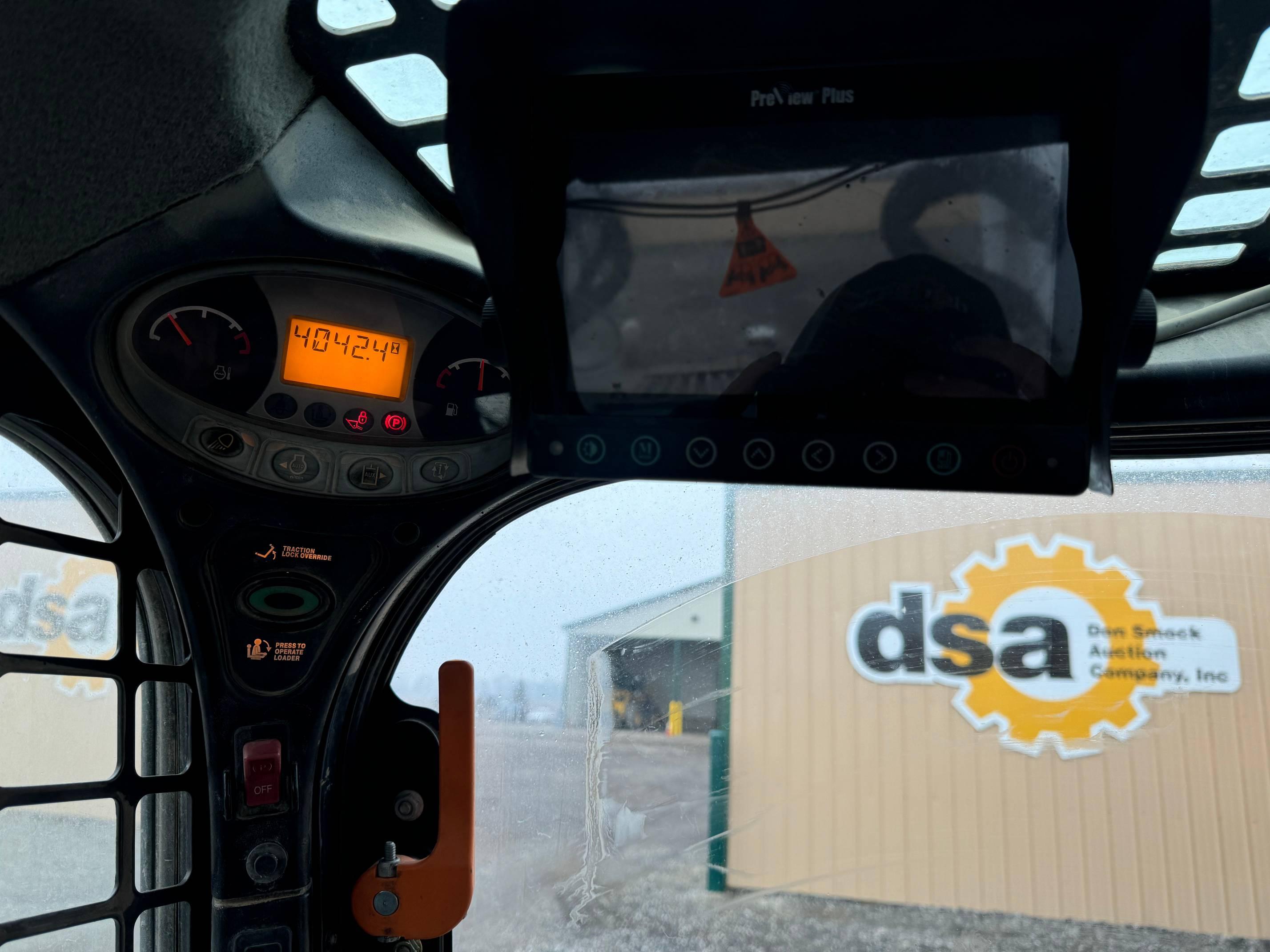 2014  Bobcat  T770  Rubber Track Skid Loader